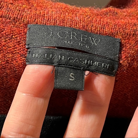 Cashmere Hoodie - Picture 6 of 6